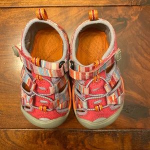 Keen Seacamp II Active/Water Sandal💗size 5